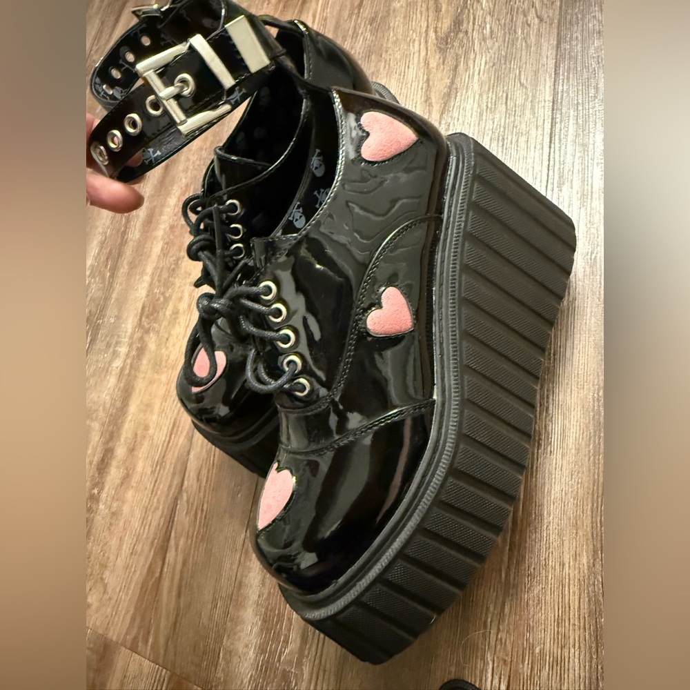 la moda Baby doll heart patent mary jane creeper platform booties